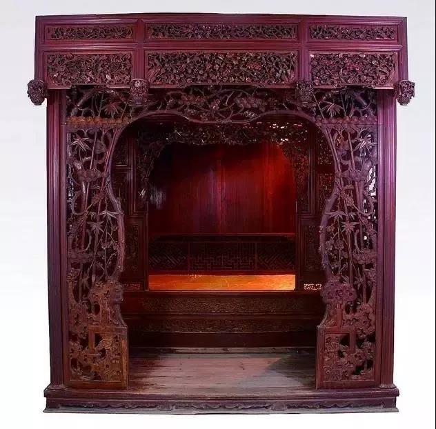 千工滿雕拔步床