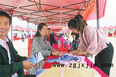 家具企業(yè)介紹招工情況