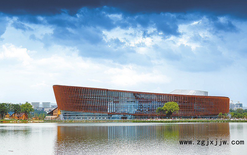 會展中心恰似一艘揚帆起航的巨輪