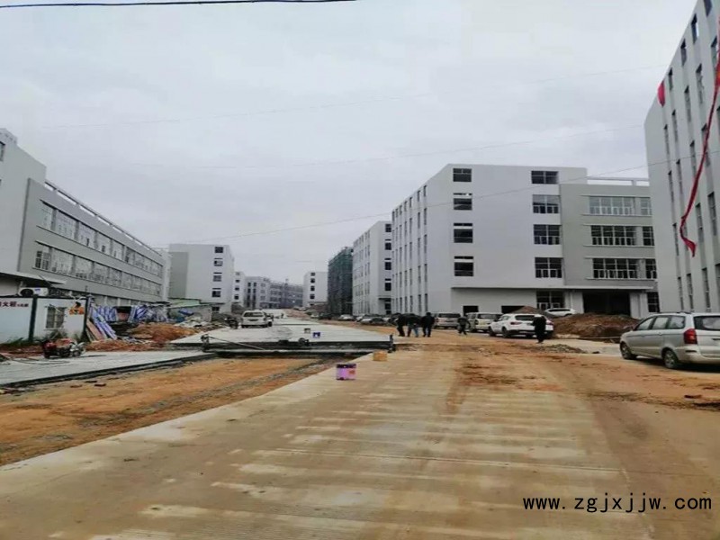 龍回三益家具聚集區2