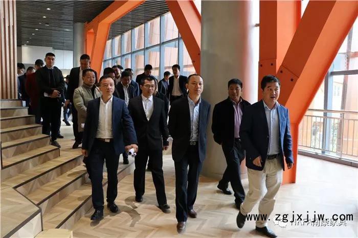 參觀家具設計長廊