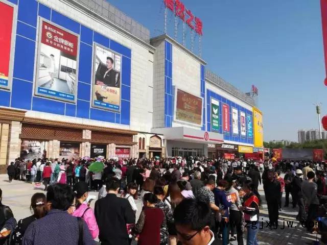 家居行業遇冷卻依然加速擴張,居然、紅星在所謂的算盤