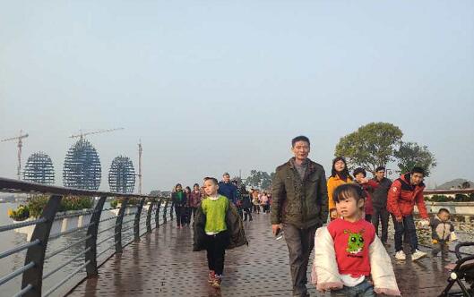 大年初一 南康家居特色小鎮人山人海2