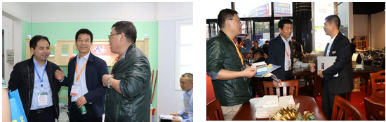 南康區家具協會秘書長劉桂林等協會觀展團一行前往觀展