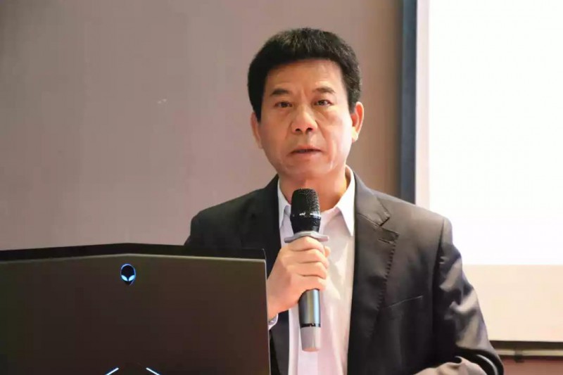 南康區(qū)家具協(xié)會(huì)秘書長(zhǎng)劉桂林