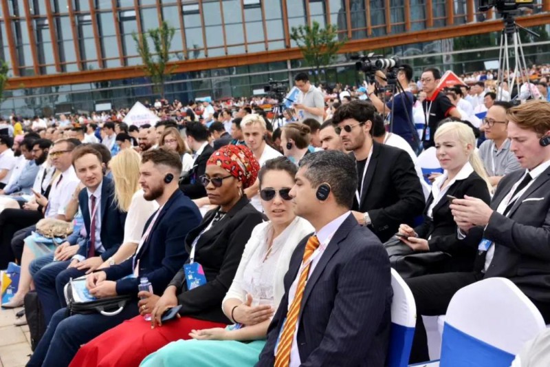 中國（贛州）第六屆家具產(chǎn)業(yè)博覽會(huì)開幕現(xiàn)場3