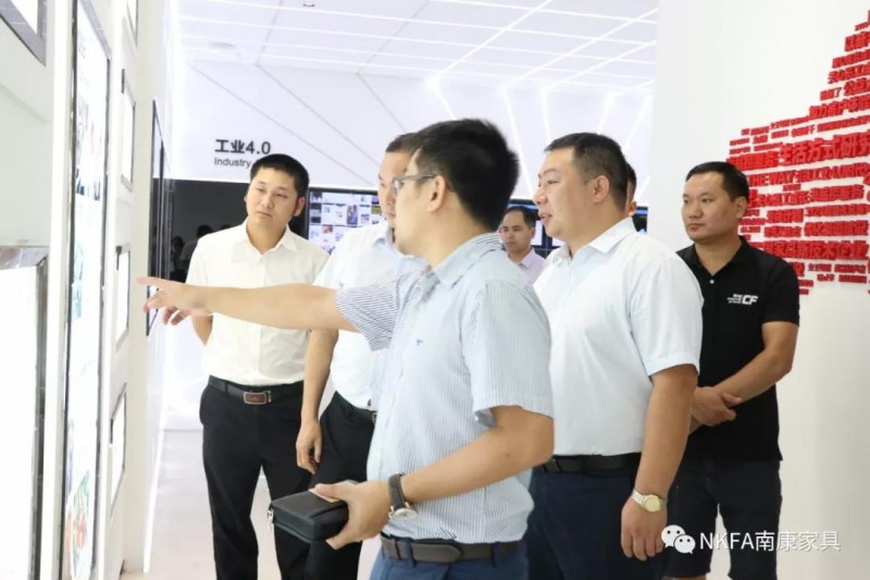 佛山參觀考察尚品宅配(維尚家具)工廠