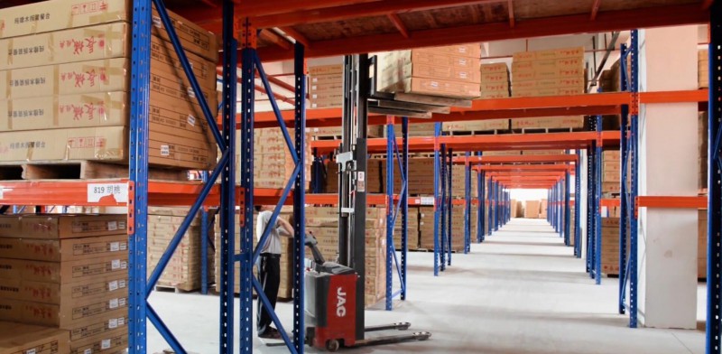 長城餐桌椅廠家成品倉庫