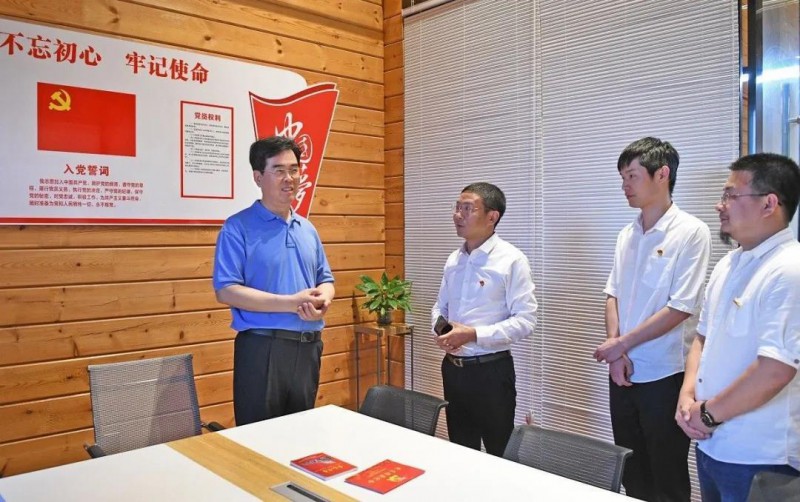 李炳軍在南康區蹲點調研：加快推進現代家具產業轉型升級做大做強6