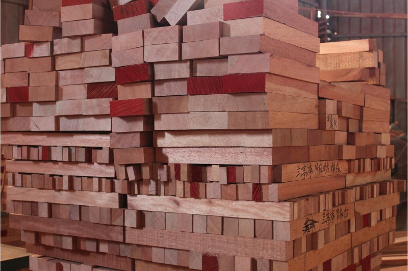 南洋花梨木家具廠家原料實拍17