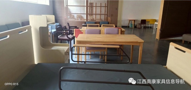 點擊打開原圖 江西贛州南康養(yǎng)老院家具、老年家具產(chǎn)品6