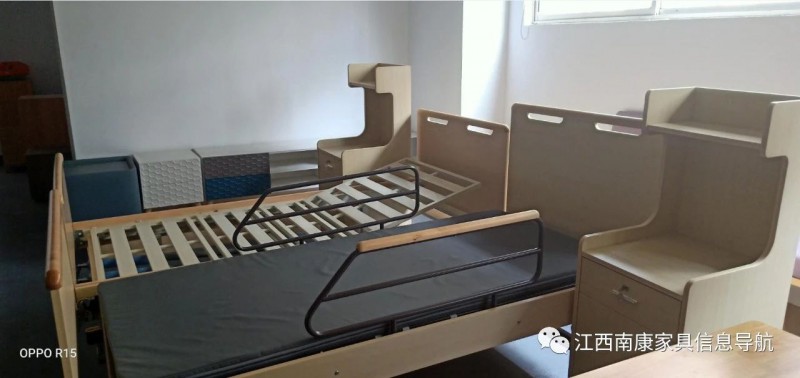 點擊打開原圖 江西贛州南康養(yǎng)老院家具、老年家具產(chǎn)品8