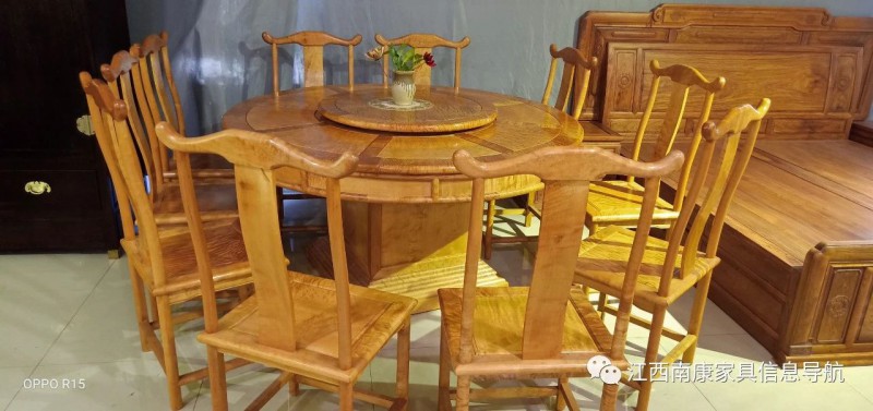 江西贛州南康金絲楠木家具產(chǎn)品5
