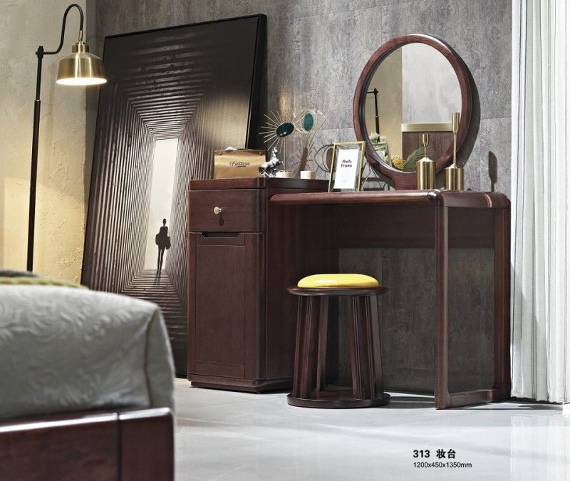 江西南康華民盛現代輕奢家具6