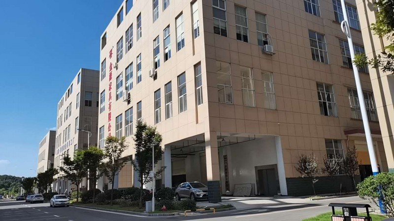 江西南康龍回三益150畝產業園區泓翔家具餐桌椅智能工廠