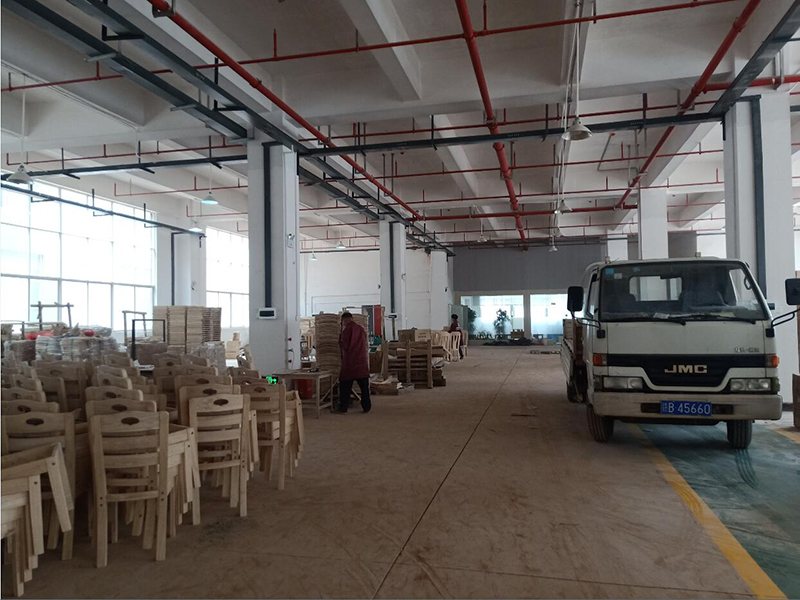 江西南康餐桌椅生產廠家5