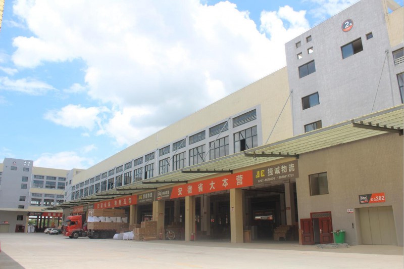 捷誠物流倉儲裝車2