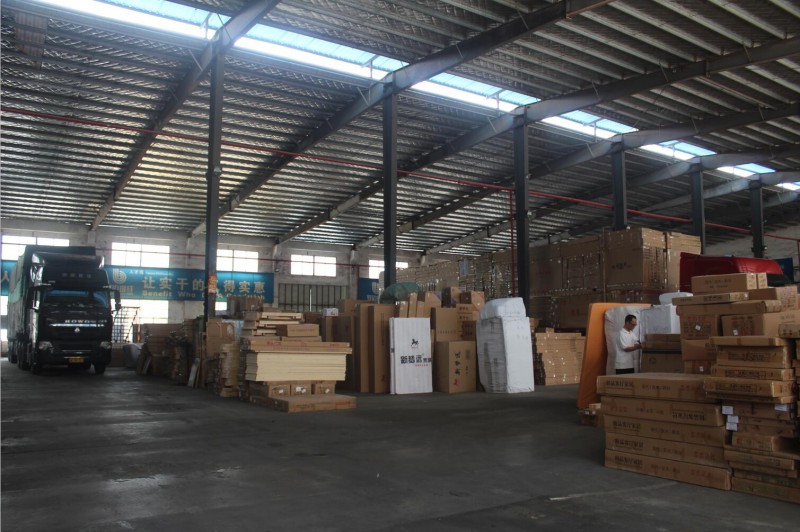 南康成信通物流倉(cāng)儲(chǔ)裝車11