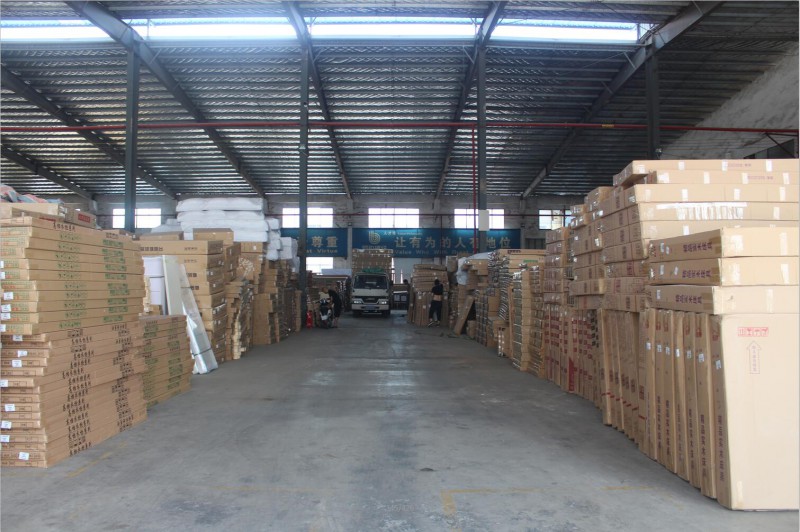 南康成信通物流倉(cāng)儲(chǔ)裝車7