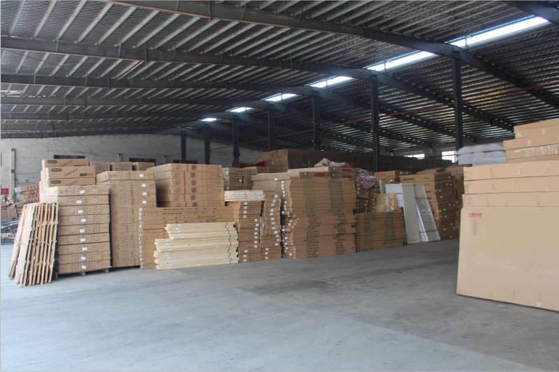 南康成信通物流倉(cāng)儲(chǔ)裝車6