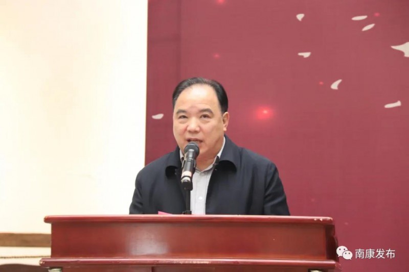 區(qū)領(lǐng)導(dǎo)黃琨致辭