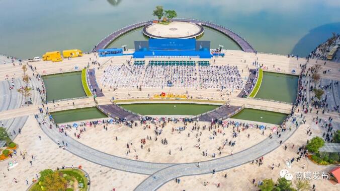 讓世界有家的地方就有南康家具