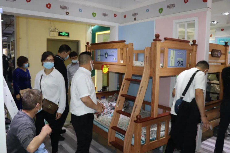 南康家具企業團隊凝聚力強