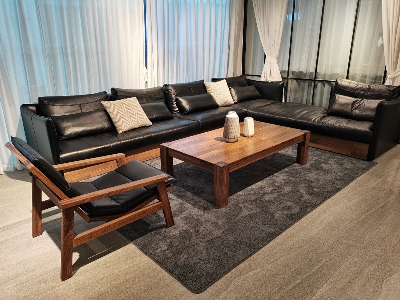 青侖德式極簡北美黑胡桃木家具展廳