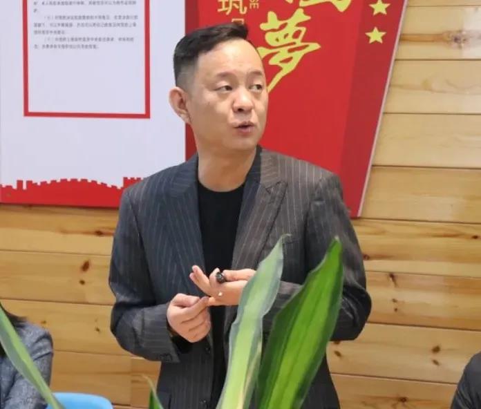 山西黎氏閣商業公司總經理梁旺清