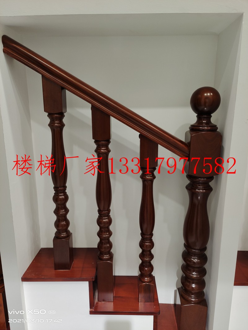 江西贛州實木樓梯廠家展廳實拍4