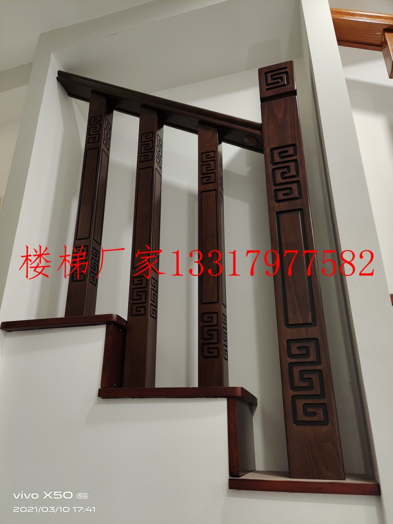 江西贛州實木樓梯廠家展廳實拍8