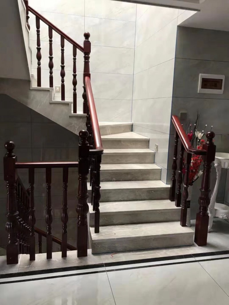 江西贛州實木樓梯廠家工程案例10