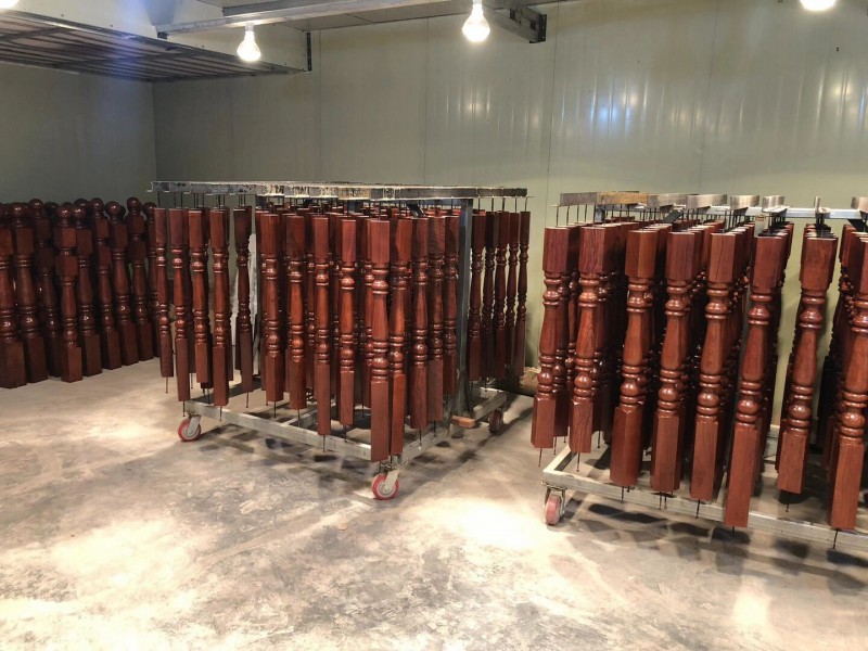 江西贛州實木樓梯廠家工廠實拍12