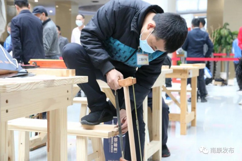 比賽現(xiàn)場緊張而激烈2