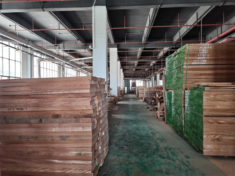 江西南康金絲檀和樹脂大板家具定制生產廠家工廠實拍6