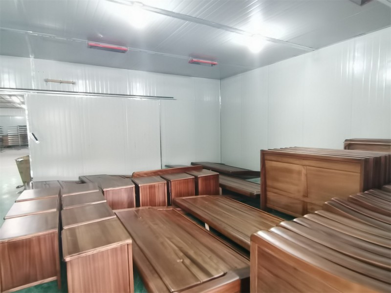 江西南康金絲檀和樹脂大板家具定制生產廠家工廠實拍11