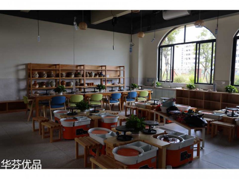 學校、部隊、科研實驗室實木家具、課桌、宿舍上下雙層床工程定制10