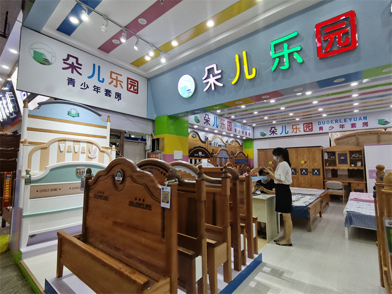 朵兒樂園青少年兒童家具展廳實拍7