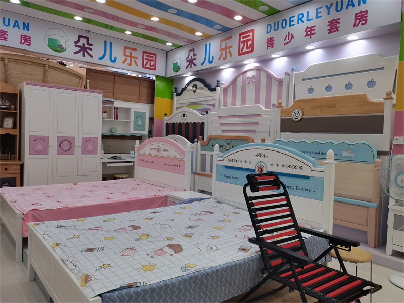 朵兒樂園青少年兒童家具展廳實拍3