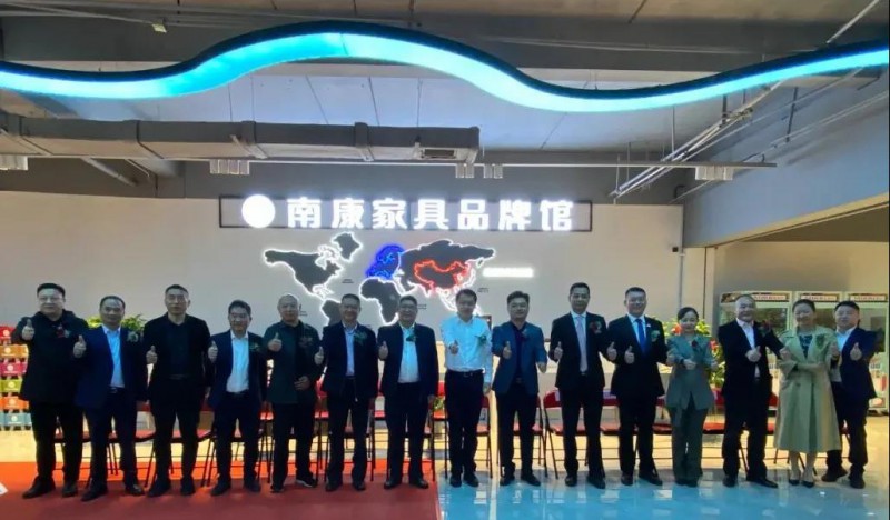 今天開業的&ldquo;南康品牌家具品牌館&rdquo;&mdash;&mdash;南京金盛店3