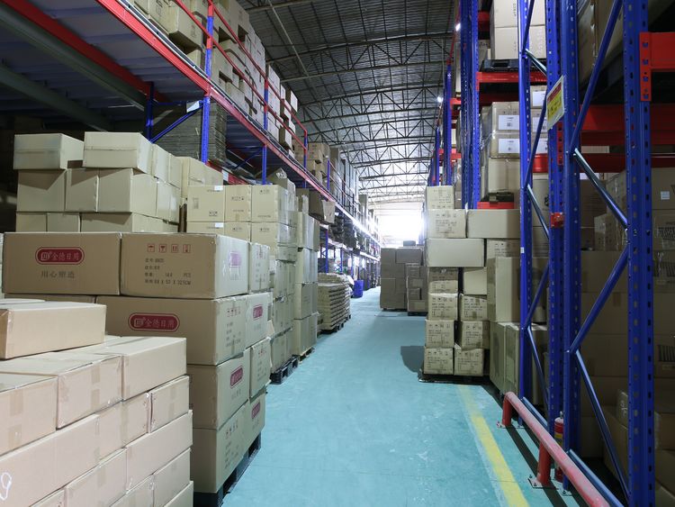 江西南康網紅注塑滾塑家具工廠展廳實拍16