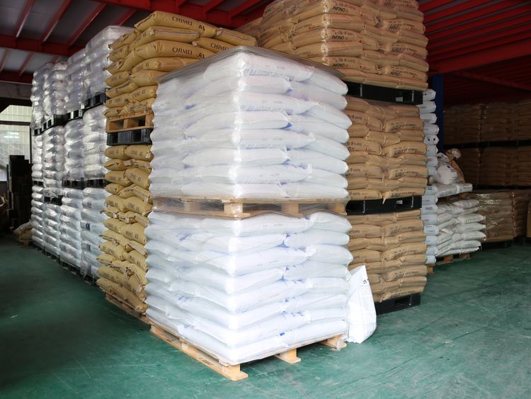 江西南康網紅注塑滾塑家具工廠展廳實拍19