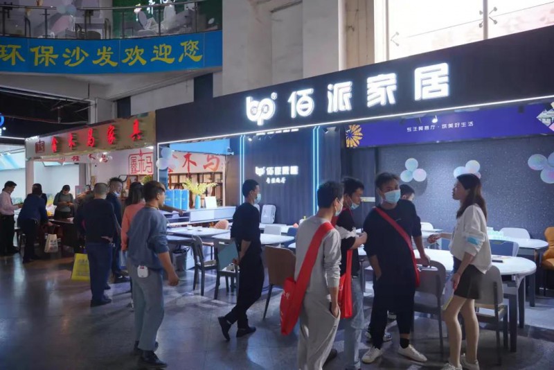 南康家具好，好在實(shí)木制造，更好在綠色環(huán)保、生態(tài)健康