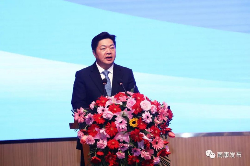 左右家私董事長黃華坤發言