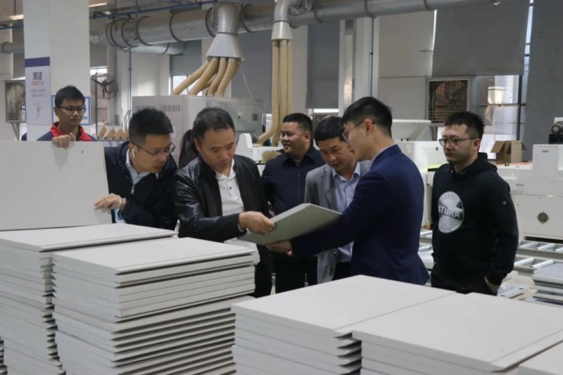 考察家具產業園(博士家居)