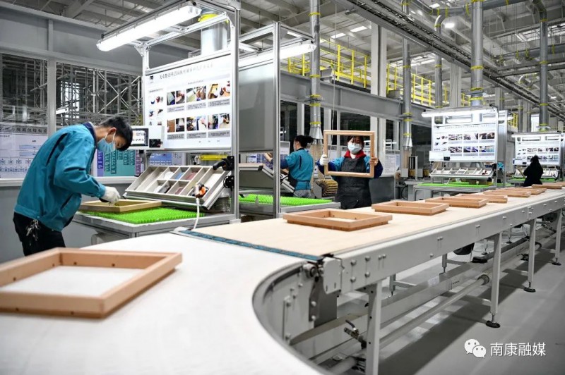 園區(qū)充分利用南康已形成的千億家具產(chǎn)業(yè)配套能力、聚集效應(yīng)、區(qū)位優(yōu)勢(shì)和政策支持