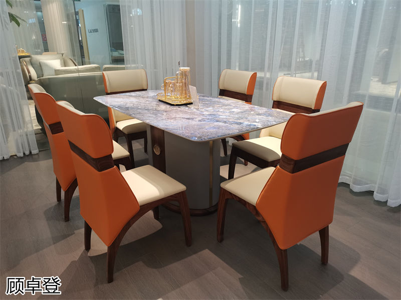 顧卓登實(shí)木輕奢風(fēng)格家具展廳實(shí)拍