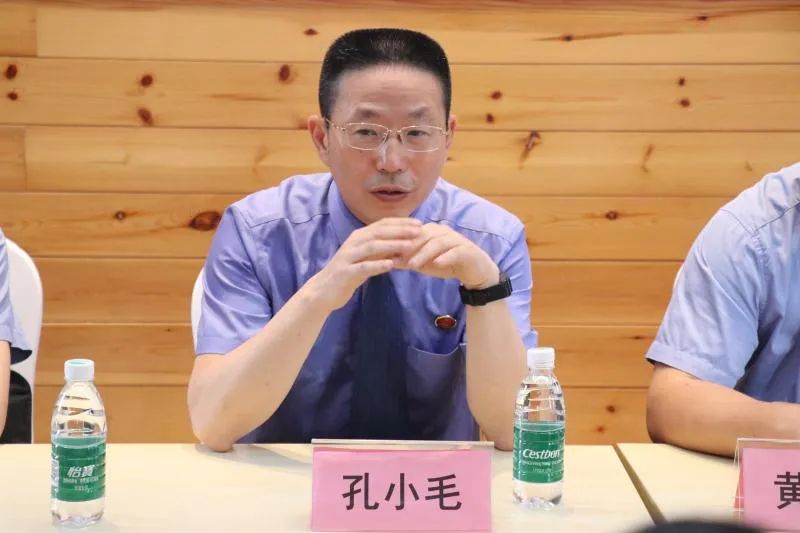 南康區檢察院黨組書記、檢察長孔小毛