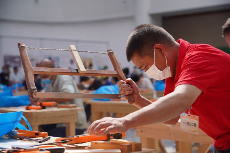 參賽選手精雕細琢、分毫必較,展現了嫻熟精湛的技藝。