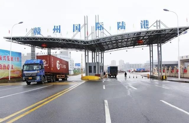 ▲隨著國際陸港的建設，使得南康&ldquo;木材買全球，家具賣全球&rdquo;成為可能